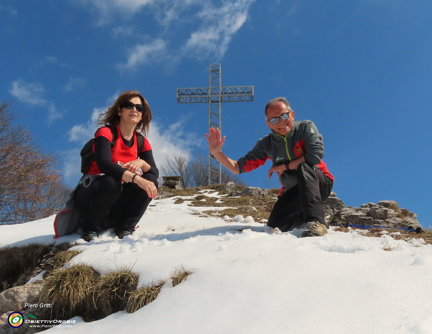 01 In vetta innevata del Monte Suchello (1541 m).JPG
